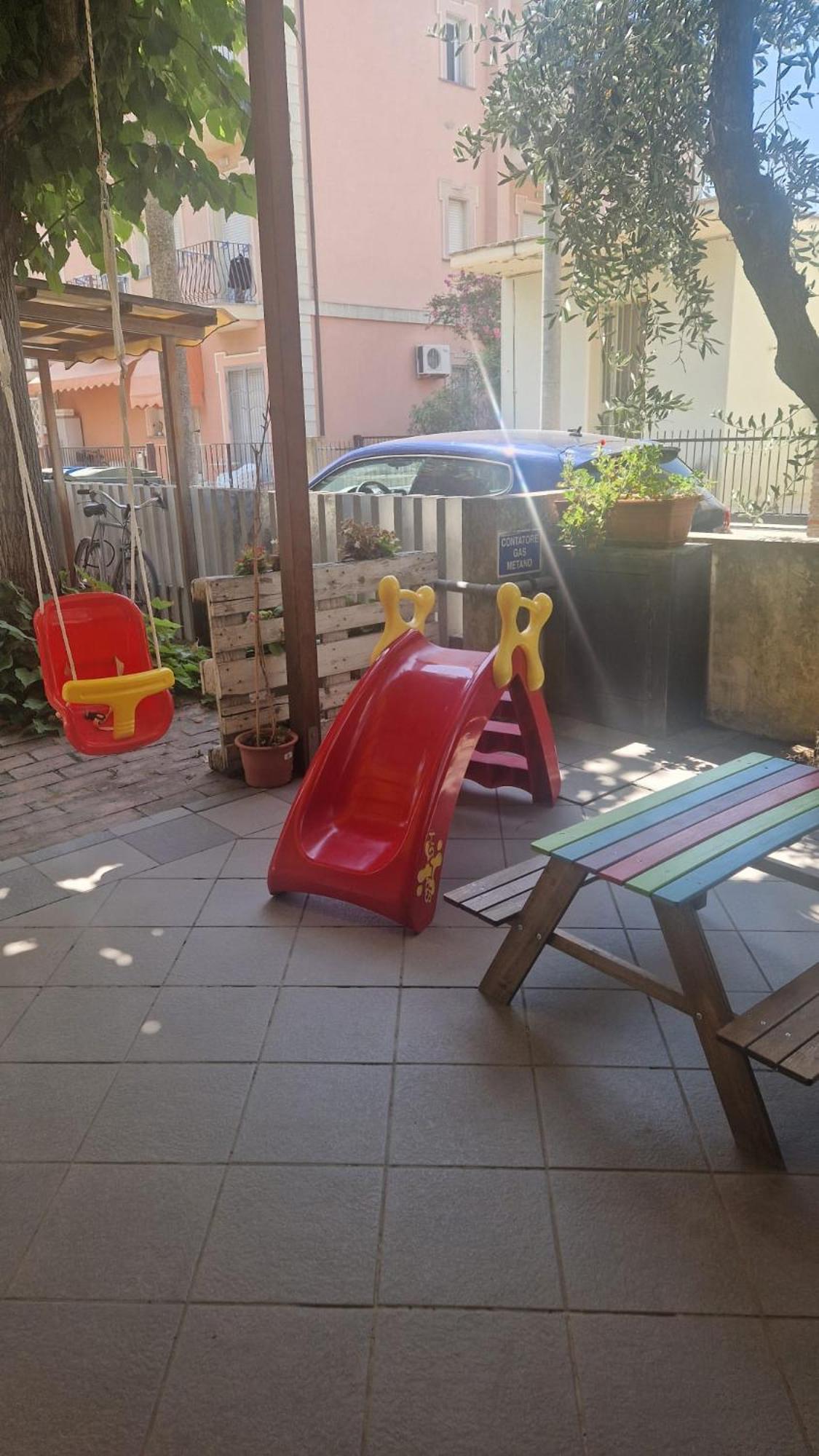 Hotel Villa Dei Gerani Rimini Exteriör bild