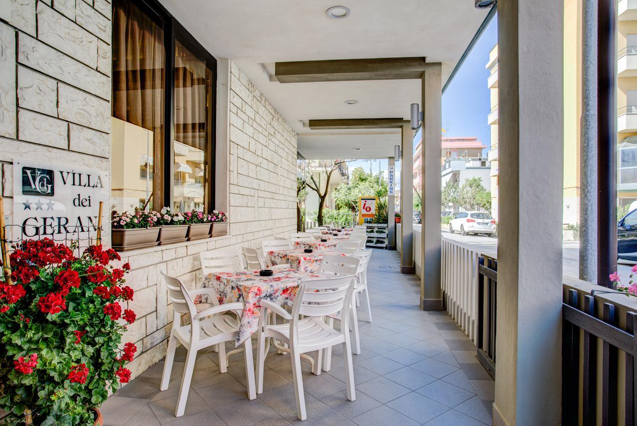 Hotel Villa Dei Gerani Rimini Exteriör bild