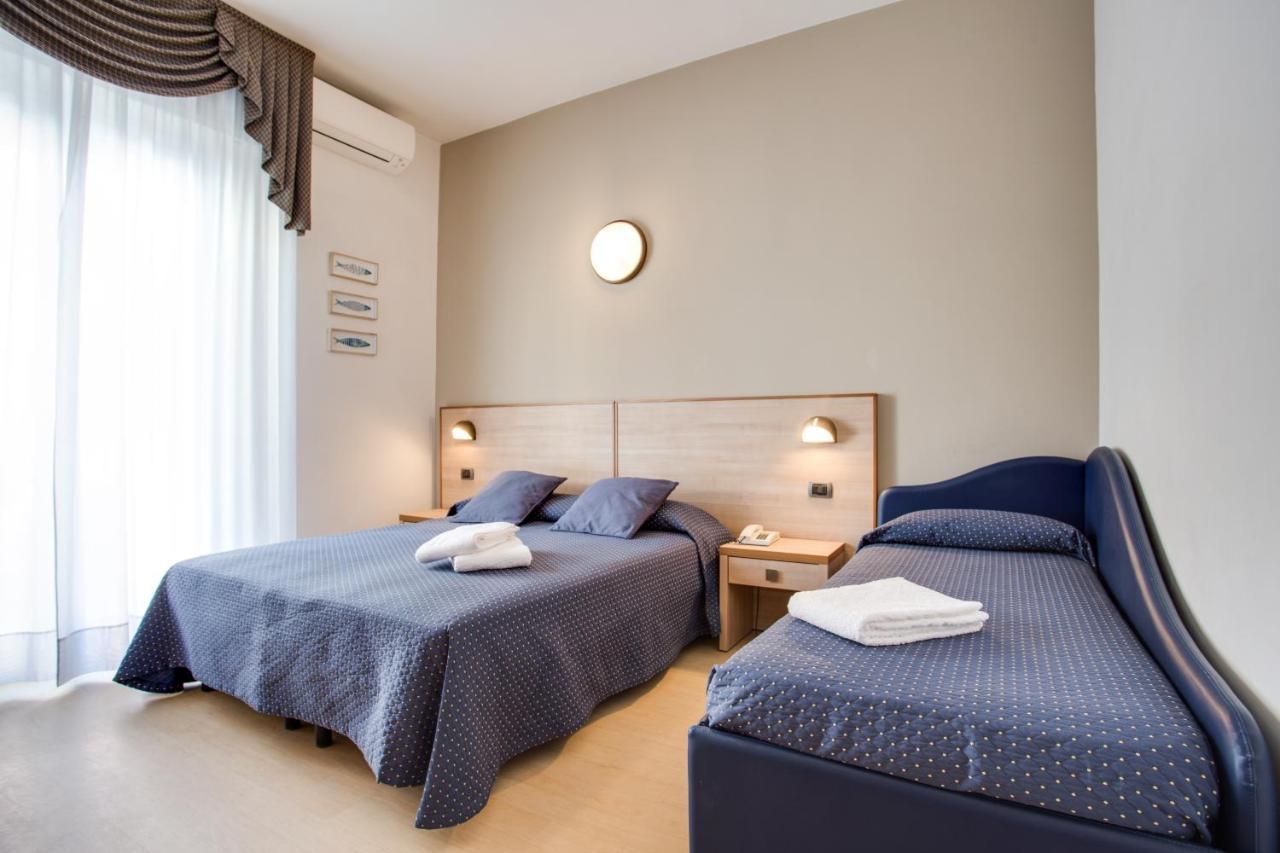 Hotel Villa Dei Gerani Rimini Exteriör bild